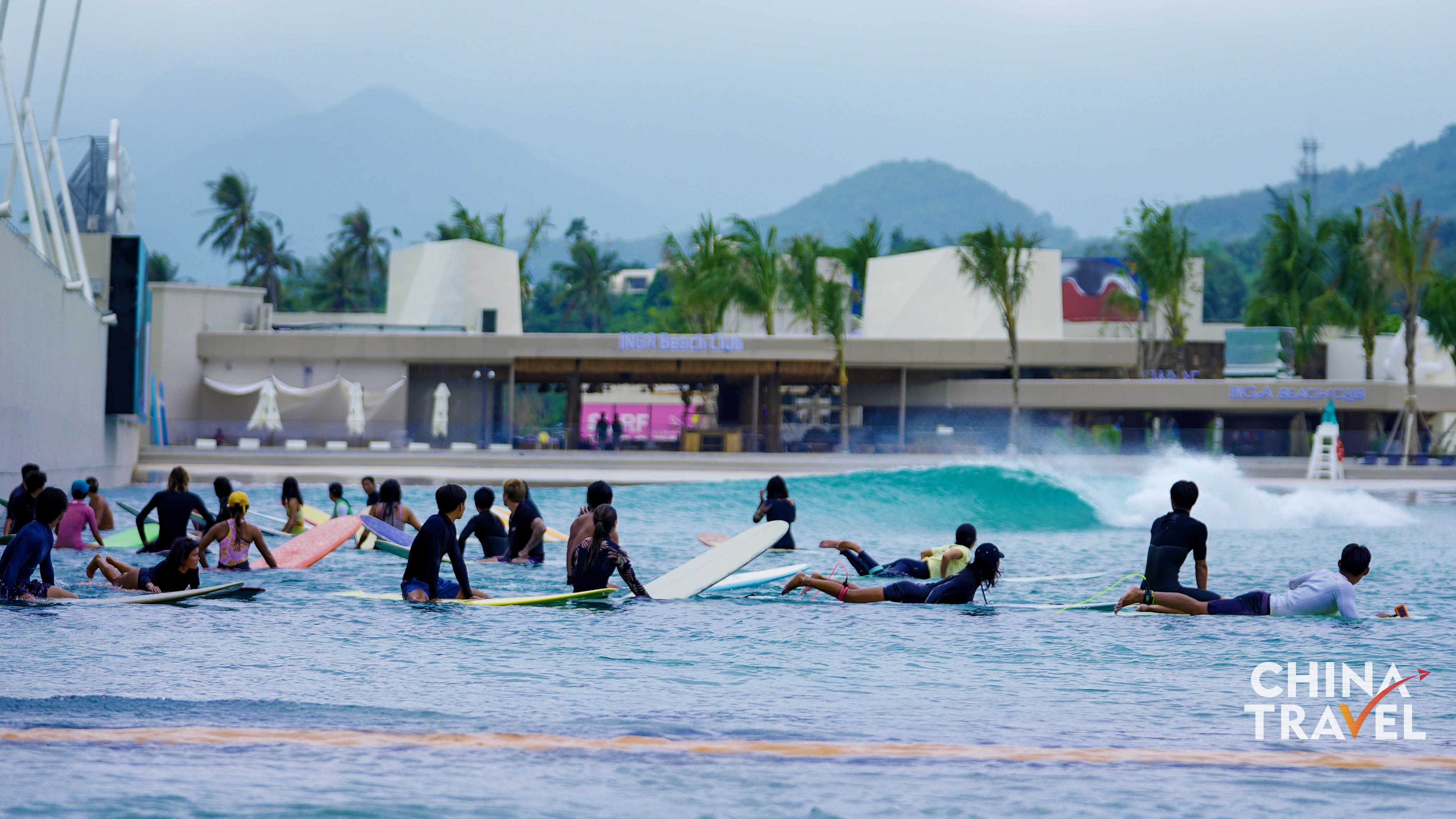 Hainan's new wave paradise: Surf anytime! 