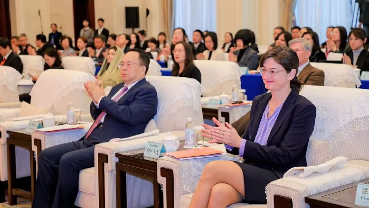 Symposium highlights judicial efforts to protect women's rights