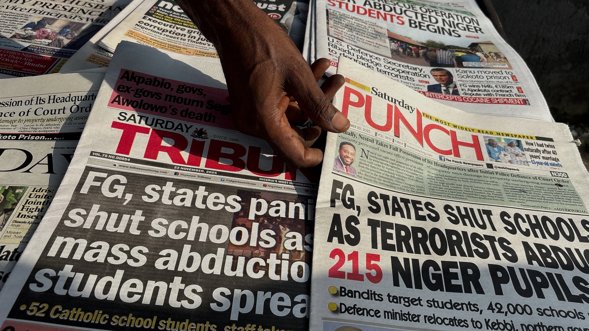 Nigerian president confirms rescue of 24 abducted schoolgirls