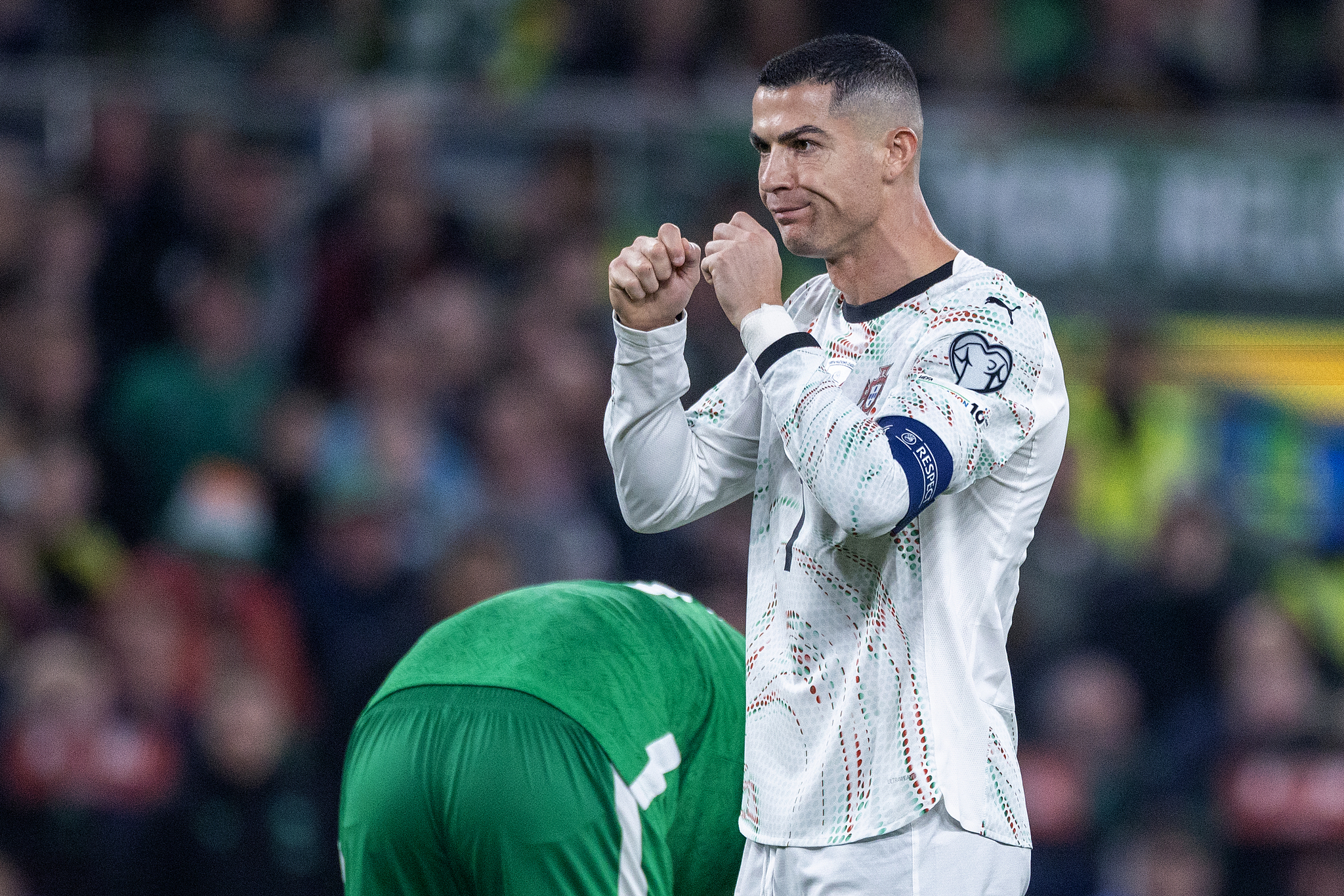 Portugal's Cristiano Ronaldo gestures during a match against the Republic of Ireland in 2026 FIFA World Cup Qualifying at the Aviva Stadium in Dublin, Republic of Ireland, November 13, 2025. /VCG