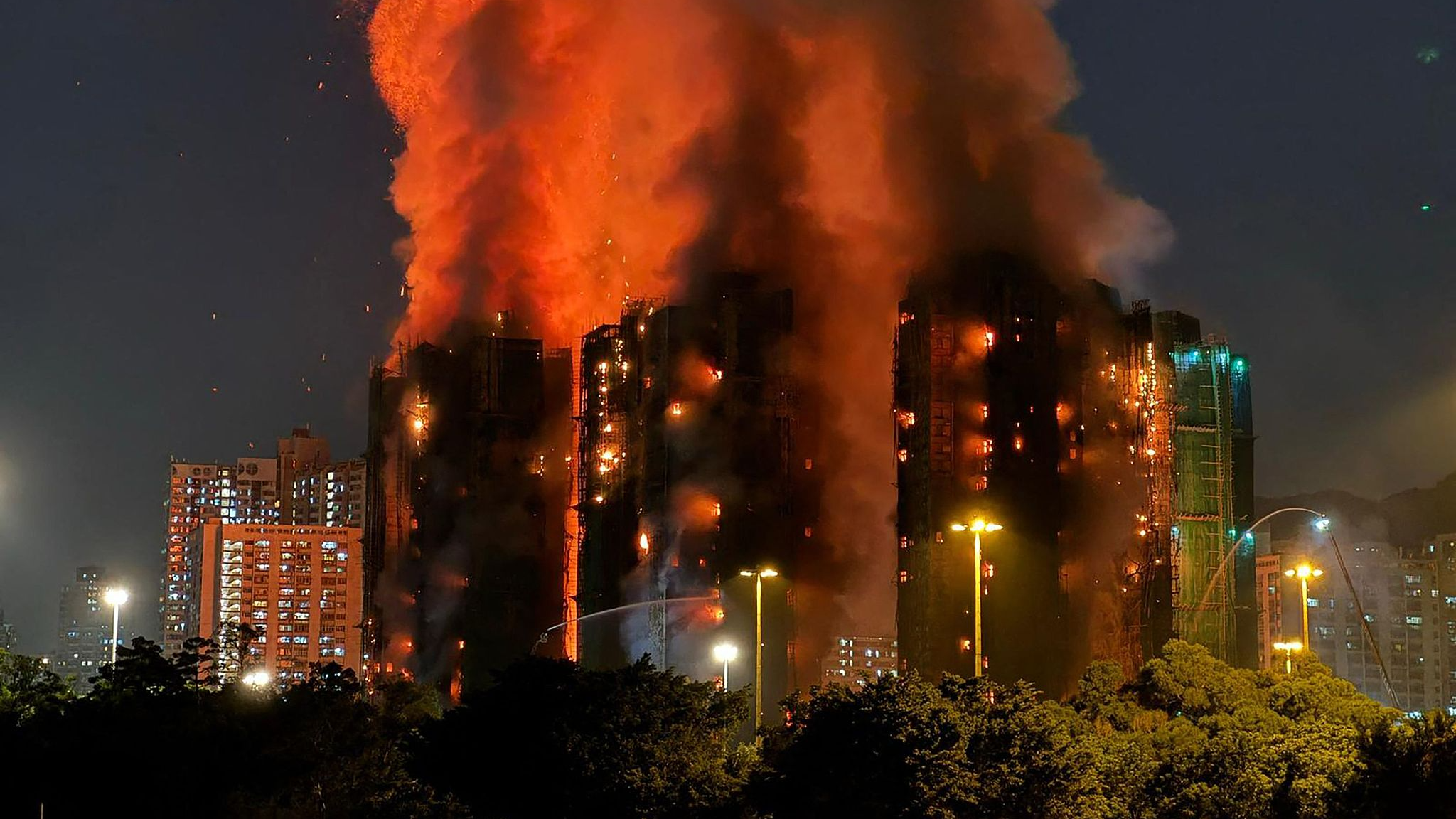 14 killed in Hong Kong residential area fire