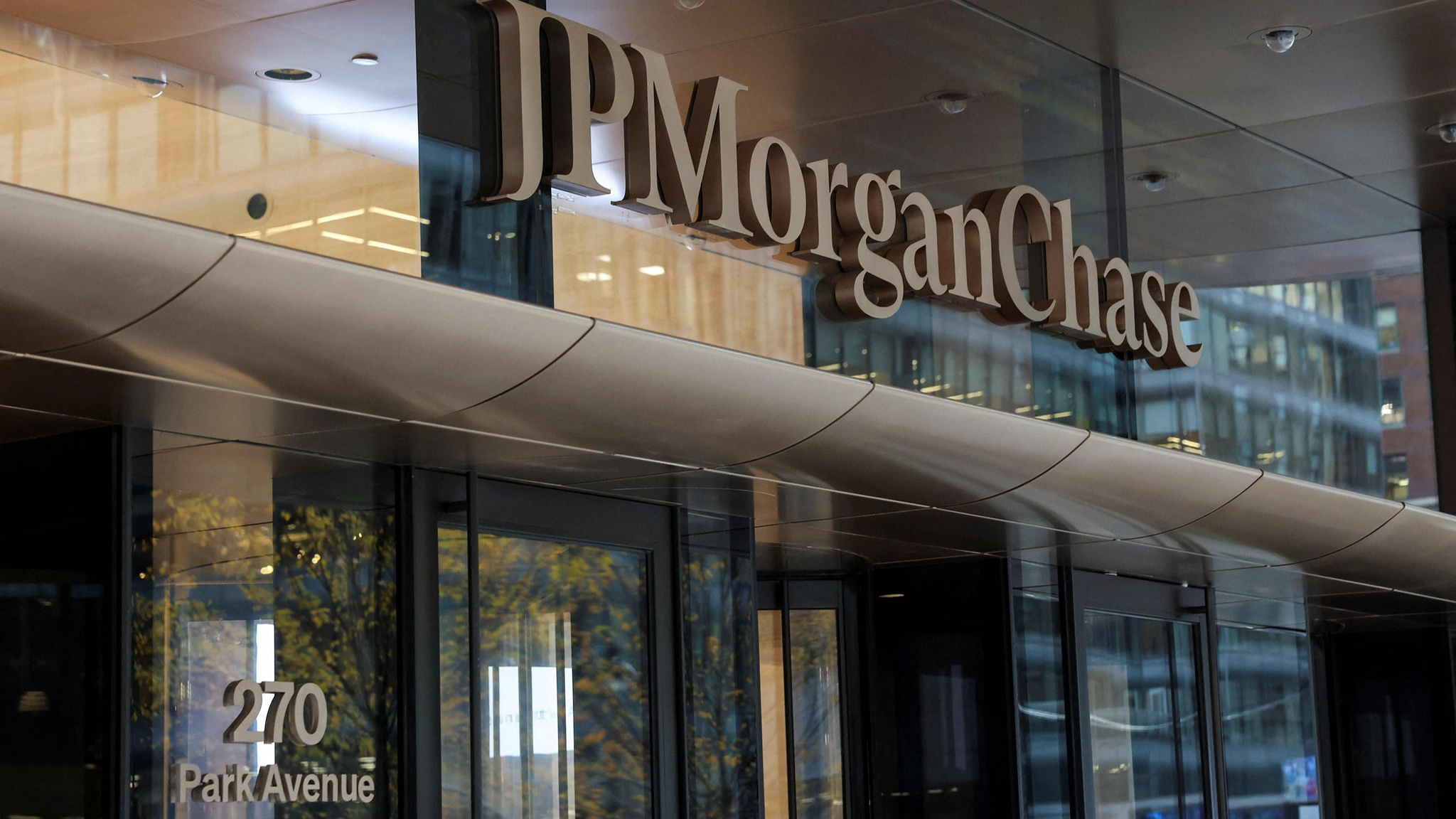 Global banks raise China forecasts on growth, tech profits surge