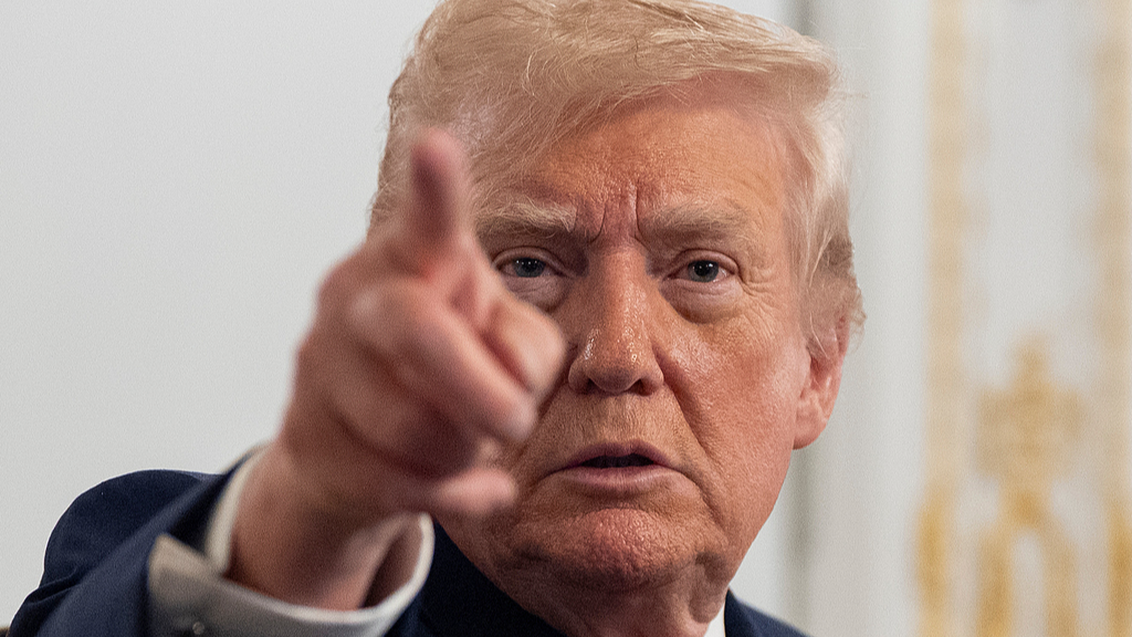 U.S. President Donald Trump speaks to reporters after addressing troops via video from his Mar-a-Lago estate in Palm Beach, Florida, U.S., November 27, 2025. / VCG