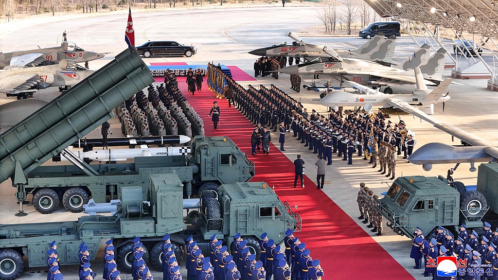DPRK's air force to receive new strategic military assets: top leader