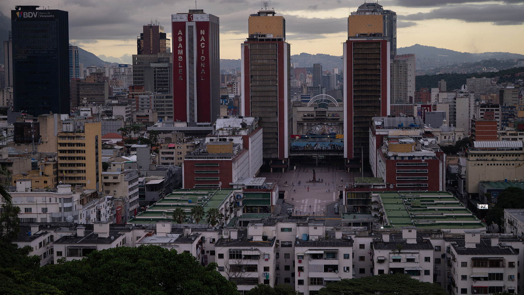 The Simon Bolivar Towers (center) and National Assembly building (center left) in Caracas, Venezuela, November 29, 2025. /VCG
