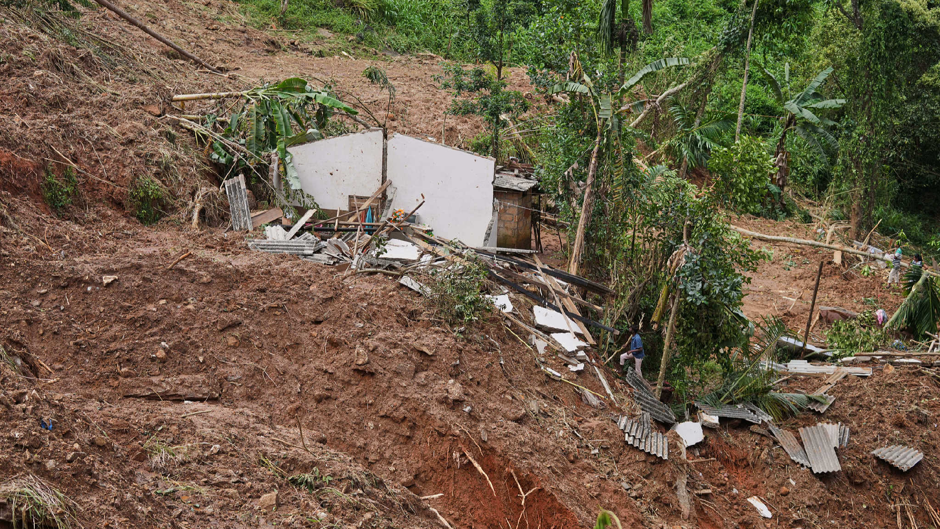 China dispatches emergency aid to Sri Lanka following Cyclone Ditwah