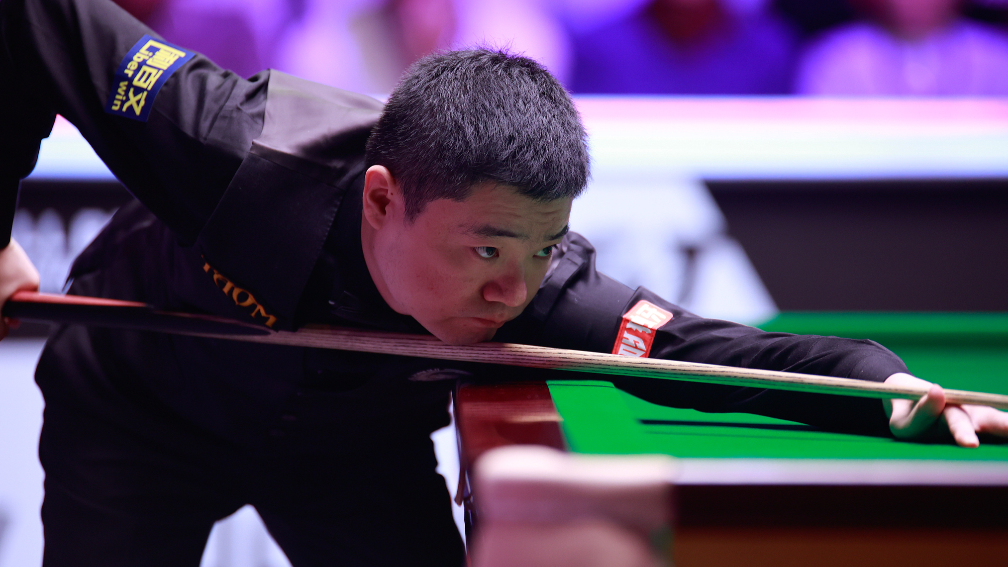 Ding beats Xu in all-Chinese clash to reach last 16 at UK Championship