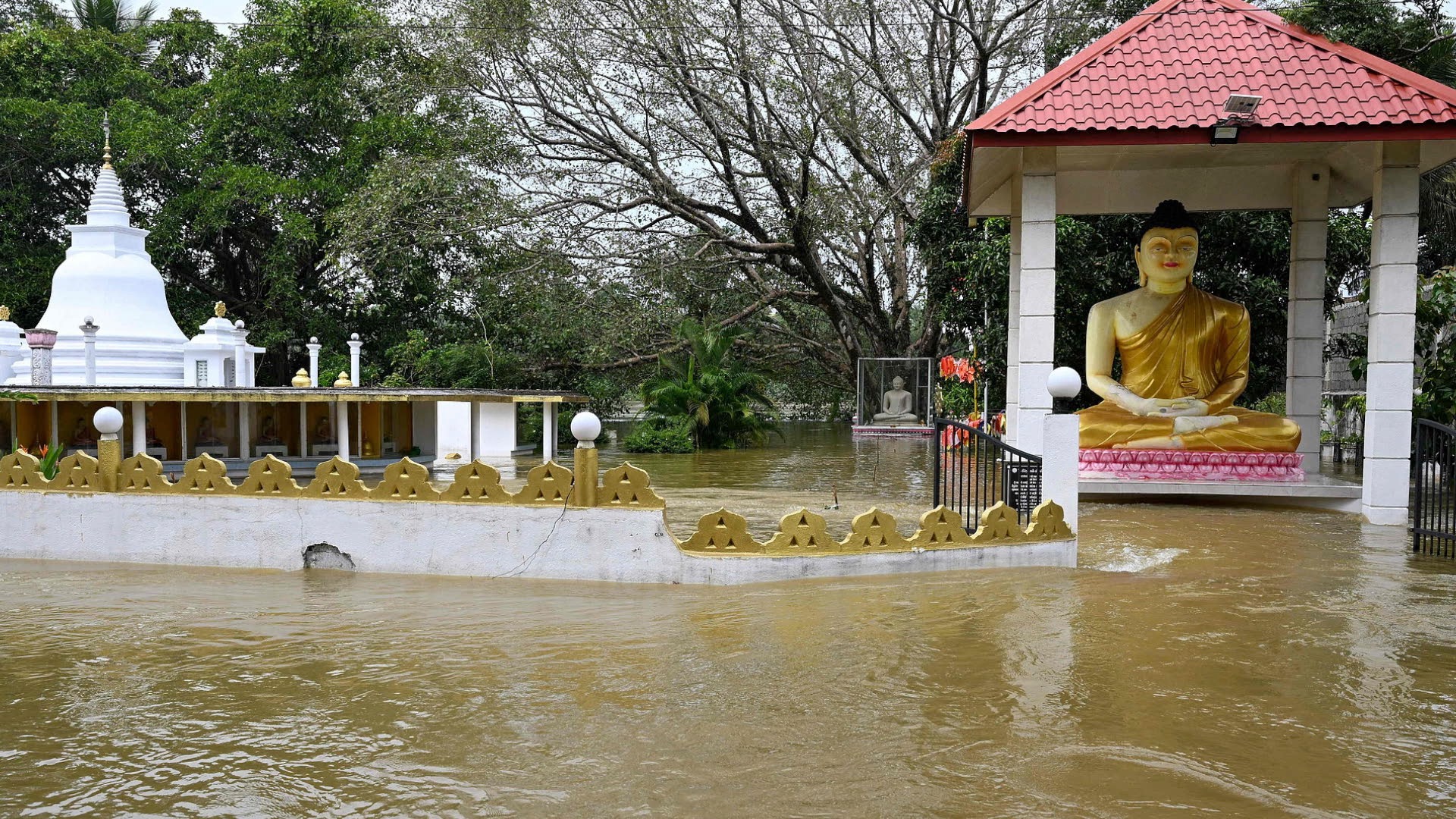 Race to get aid to Asia flood survivors as toll tops 1,200