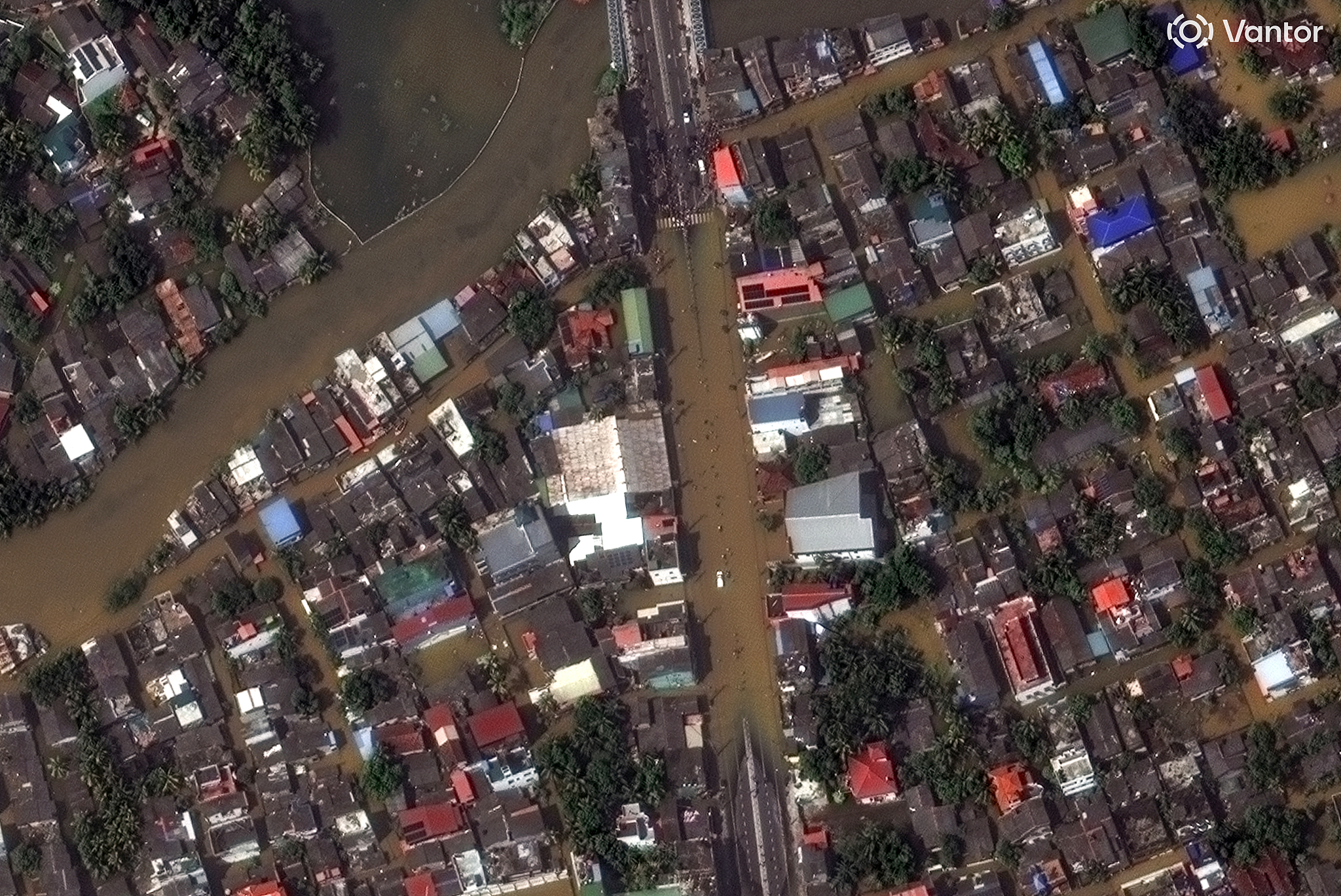 Satellite image shows flooded roads and residential buildings after heavy rains and flooding in Colombo, Sri Lanka, November 30, 2025. /VCG