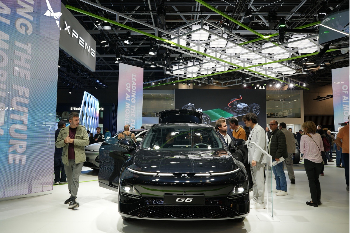 The Chinese electric vehicle XPeng Motors' G6 makes its debut at the Paris Motor Show in Paris, France, October 15, 2024. /CFP