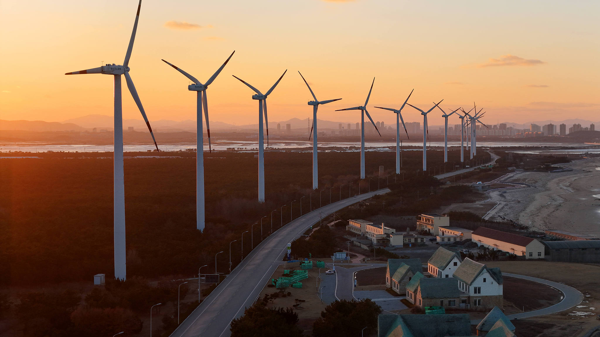 China sees significant drop in carbon emission growth rate