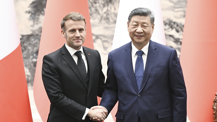 What makes cooperation between China and France a two-way success