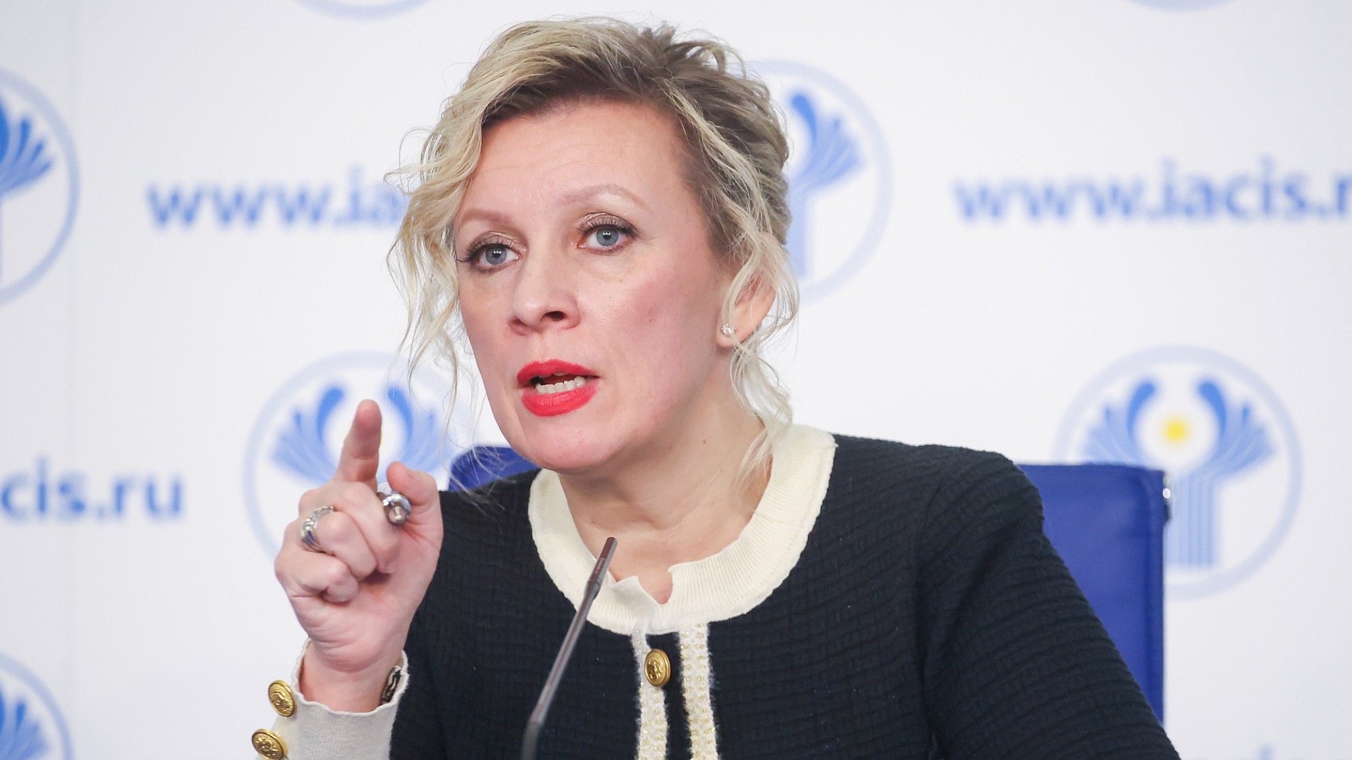 Maria Zakharova, spokesperson for Russia's Ministry of Foreign Affairs, gives a press briefing on foreign policy issues during an international conference in St. Petersburg, Russia, December 4, 2025. /VCG
