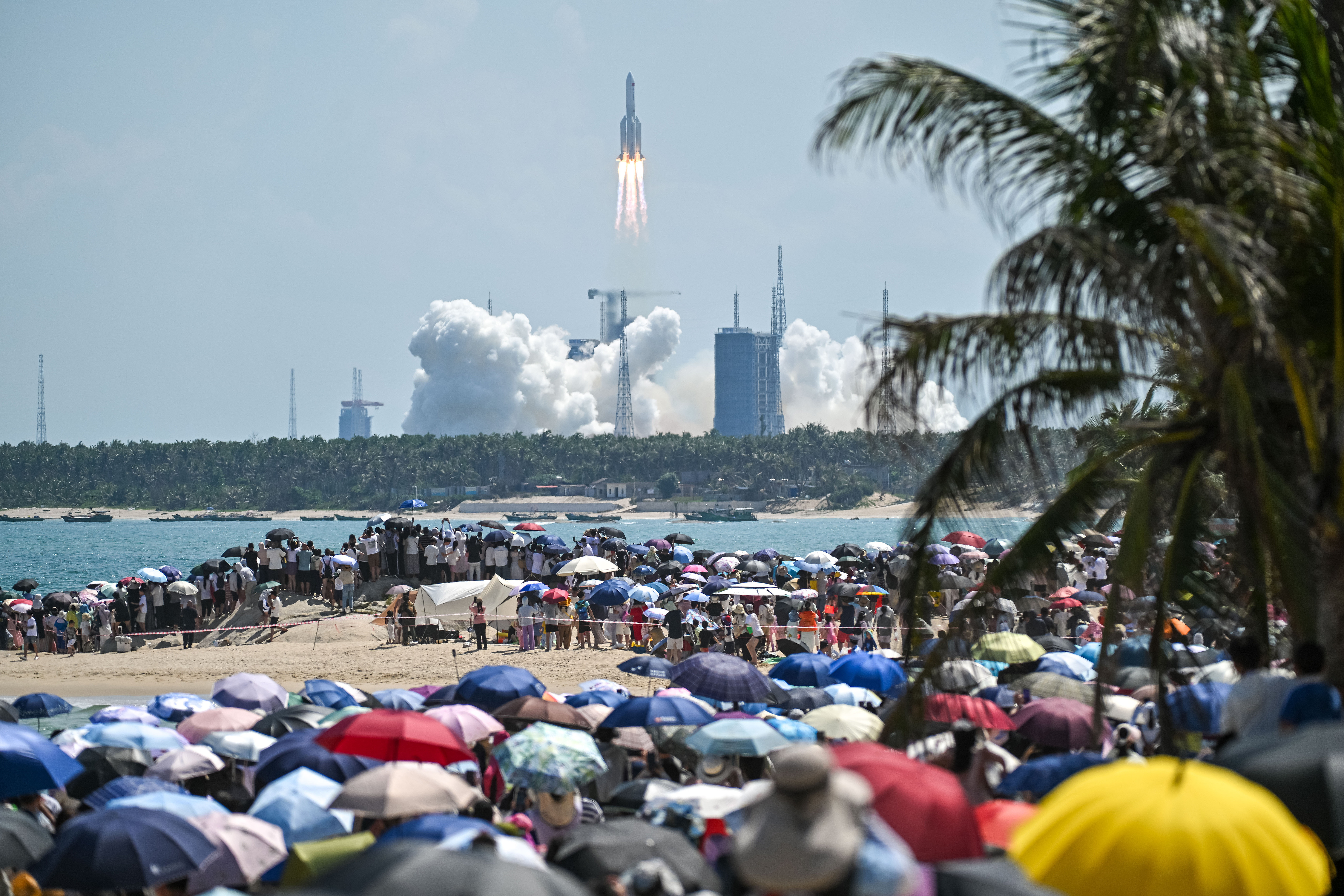 A new group of low-Earth orbit satellites is launched aboard a Long March-5B carrier rocket from the Wenchang Spacecraft Launch Site, south China's Hainan Province, August 13, 2025. /VCG