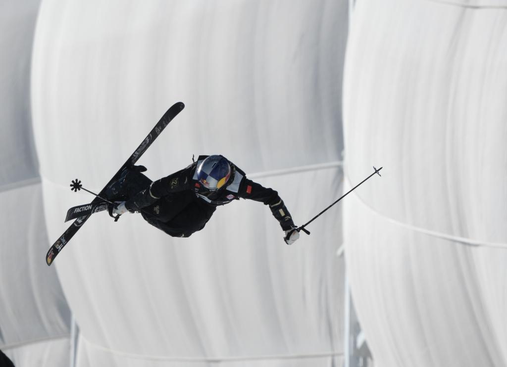 Gu Ailing of China competes in the women's freeski halfpipe final in the Snow League at Genting Snow Park in Zhangjiakou, north China's Hebei Province, December 6, 2025. /Xinhua