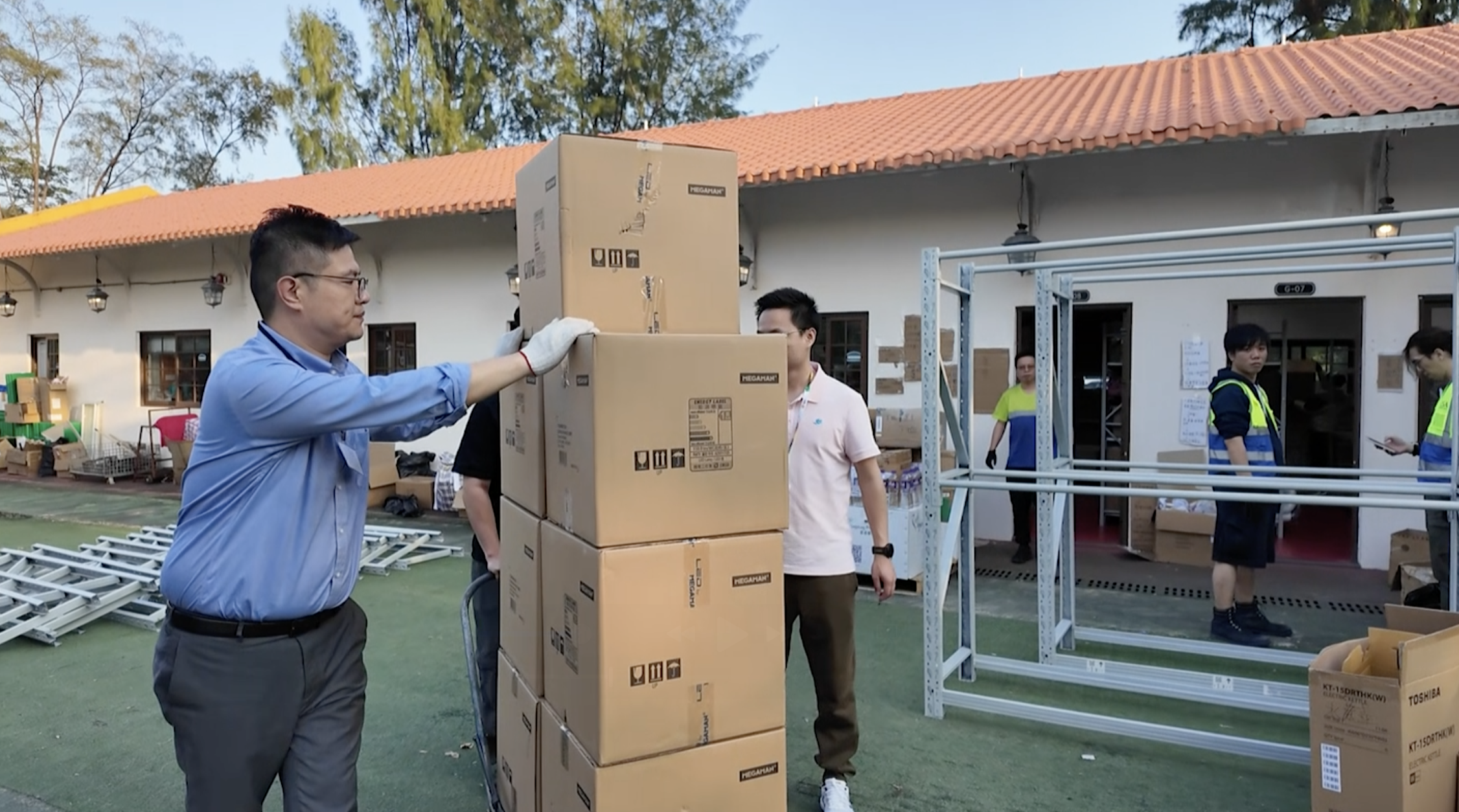 Community rallies to support Wang Fuk Court Fire victims