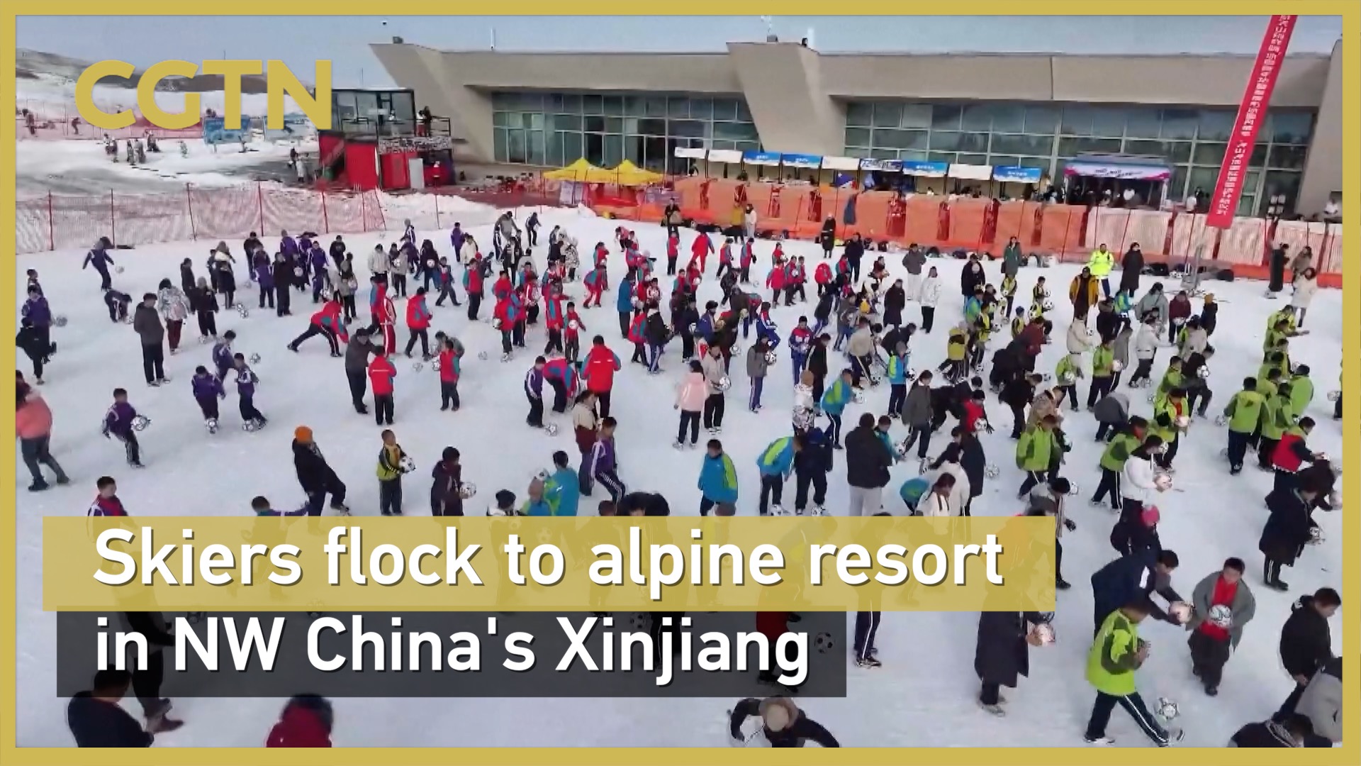 Skiers flock to alpine resort in NW China's Xinjiang