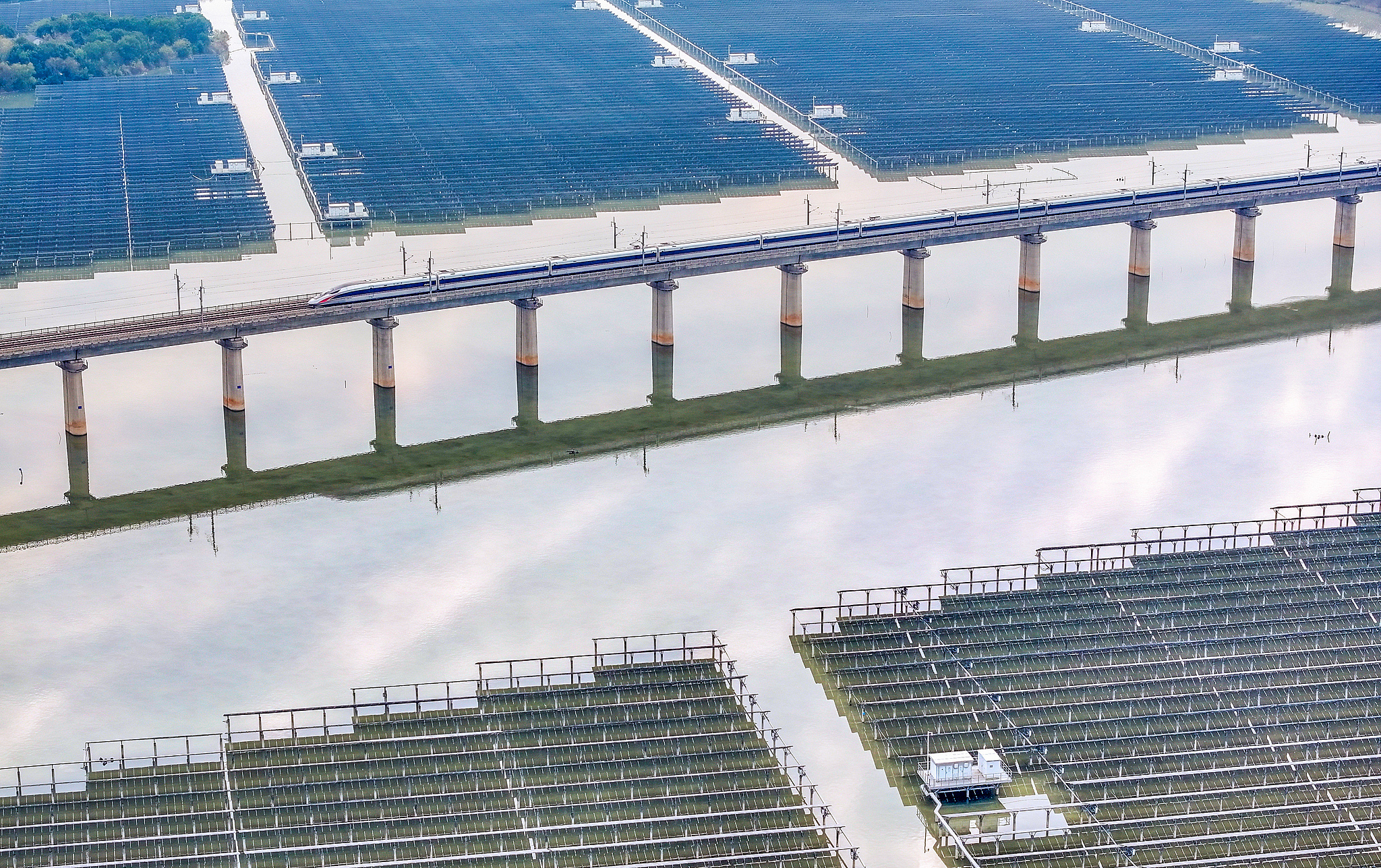 A photovoltaic project in Anji County, Huzhou City, Zhejiang Province, adopts a 