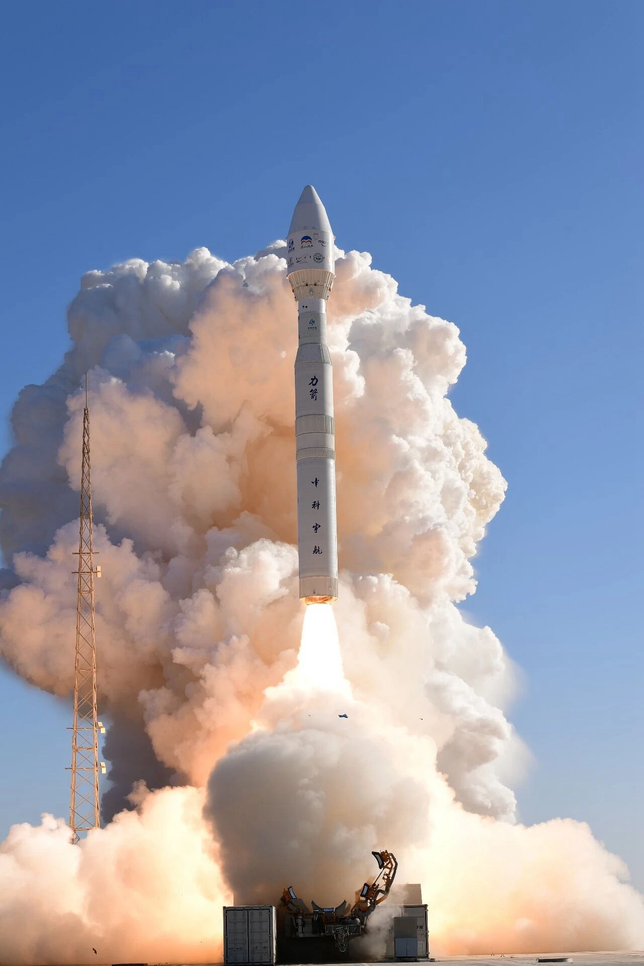 A Lijian-1 (Kinetica-1) Y11 rocket carrying nine satellites blasts off from the Dongfeng Commercial Space Innovation Pilot Zone in northwest China, December 10. /CAS Space