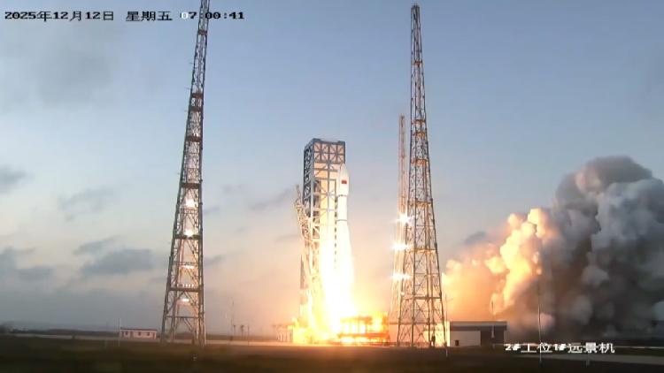 China launches internet satellites on efficient Long March-12 rocket