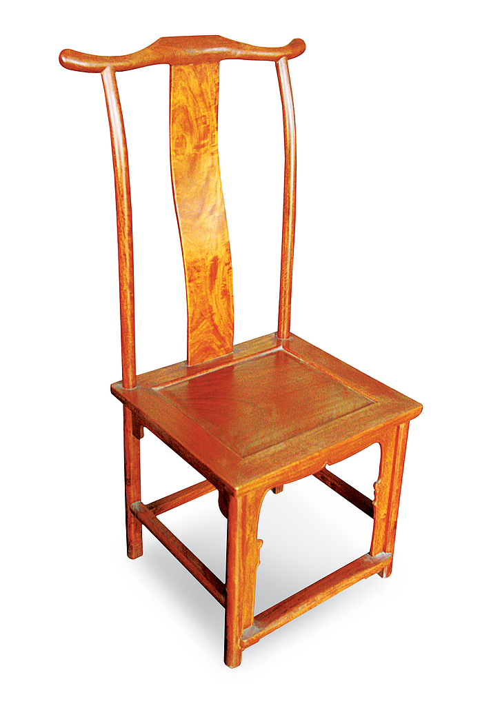 The lamp hanger chair were commonly used as side chairs. /VCG