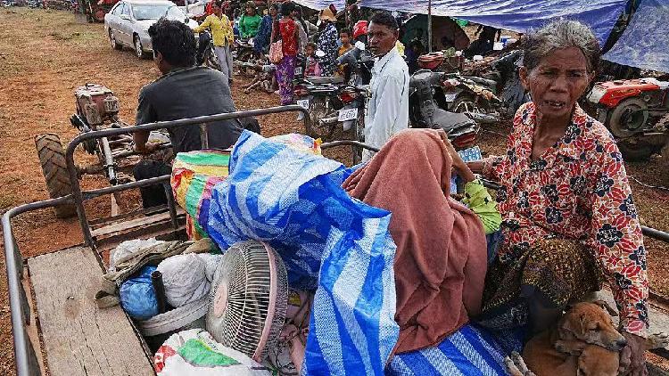 Live: Evacuation camp amid Thailand-Cambodia clashes