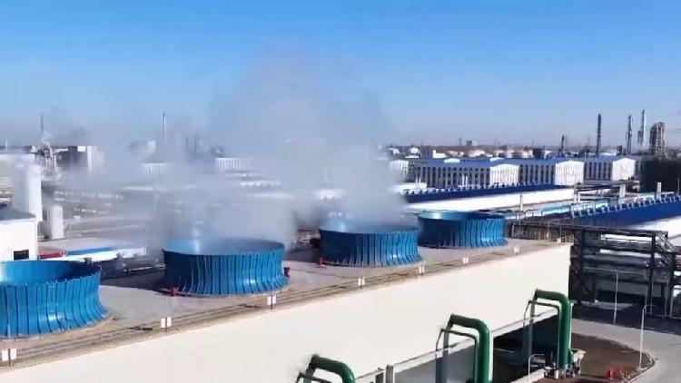 China's innovation links unstable energy to stable green fuel output