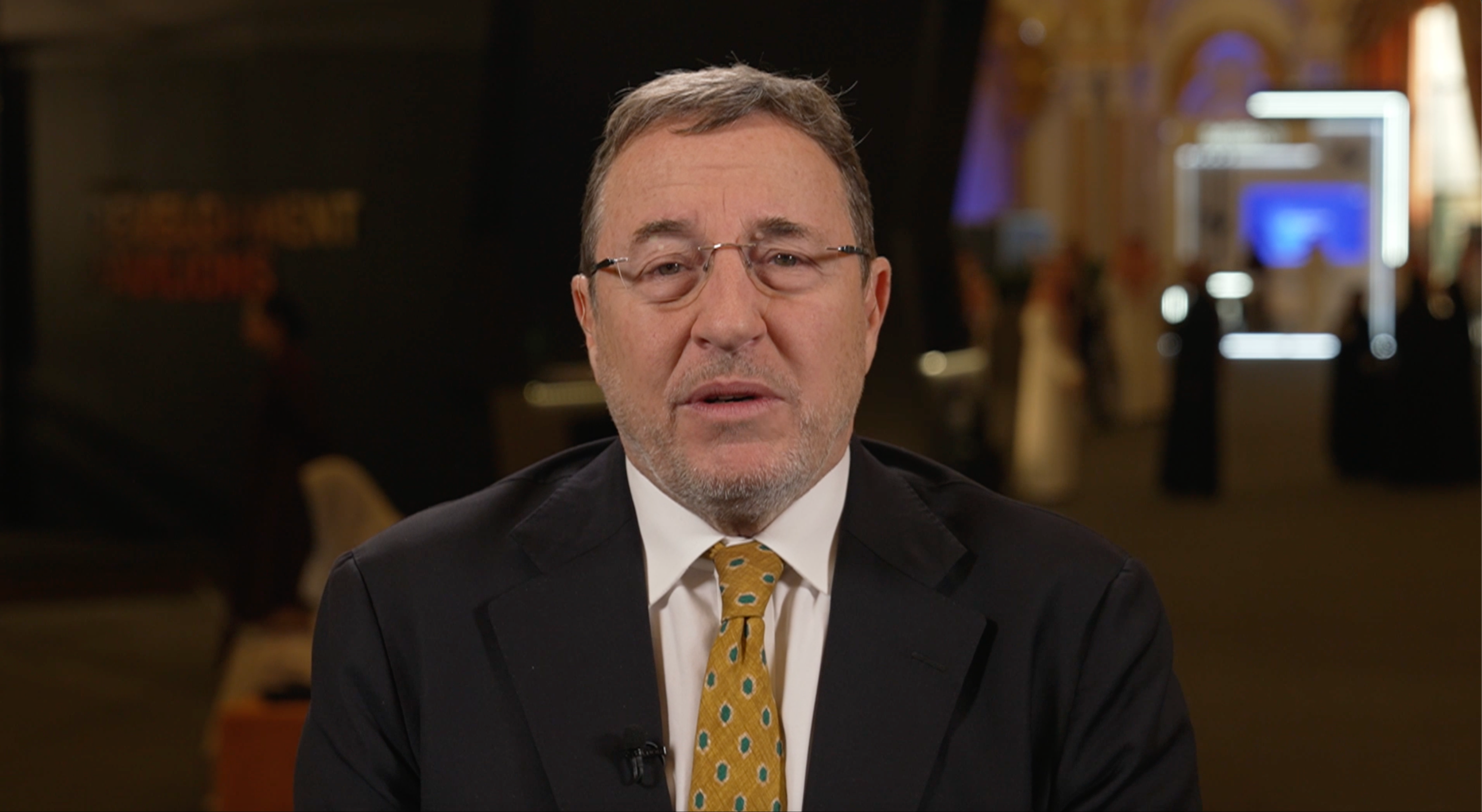 Former UNDP chief: China stabilizes economy despite global uncertainty