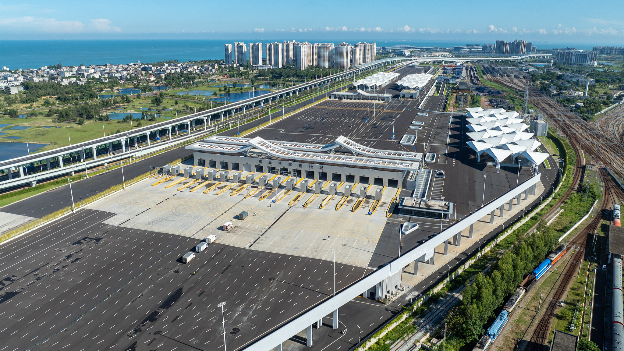 Customs inspection area for the second-line customs ports of Haikou New Port and Haikou South Port is set up, Haikou, capital city of China's Hainan Province, September 15, 2025. /CFP