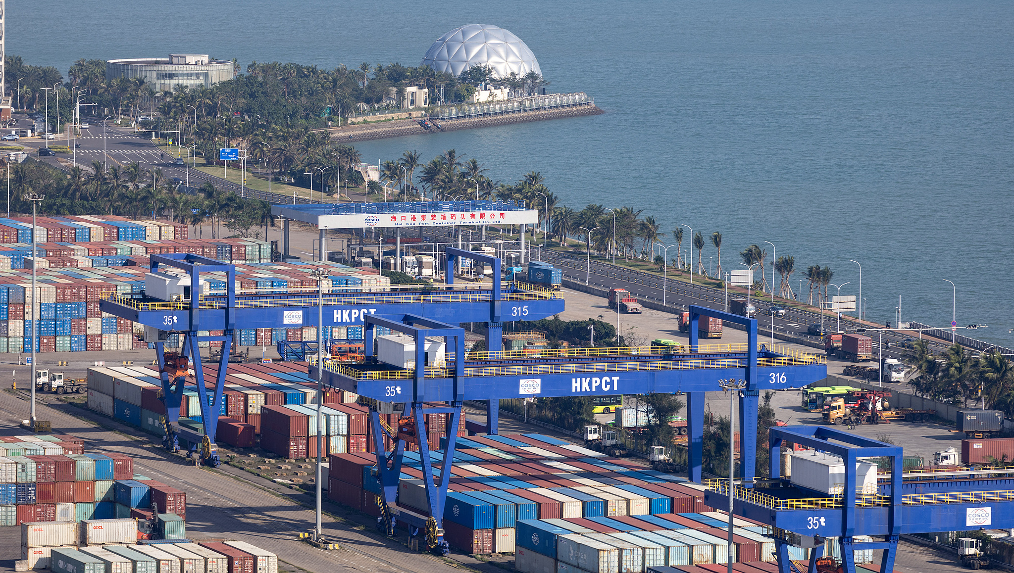 Various containers in Haikou Xiuying Port, Haikou City, Hainan Province. /CFP