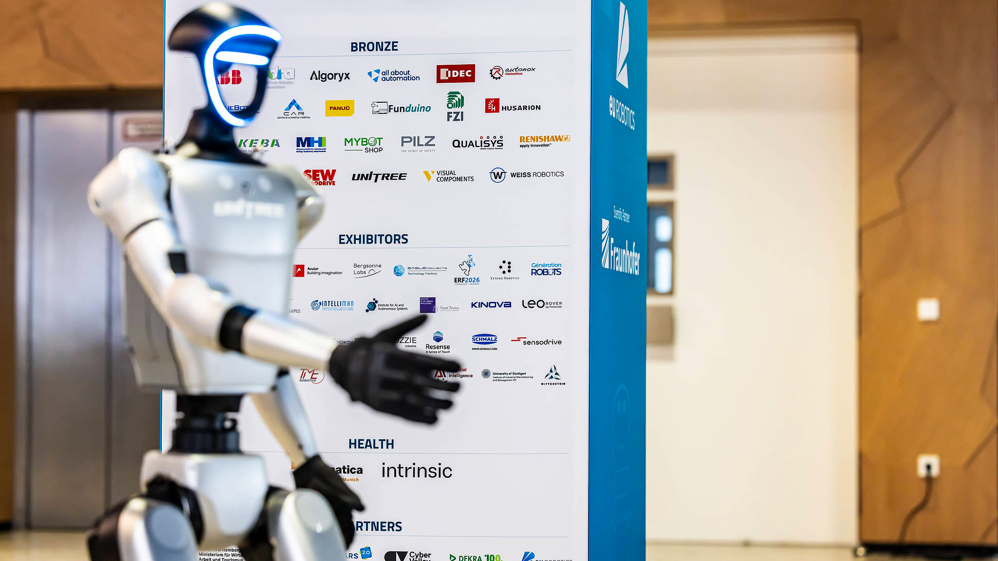 More Europeans favor stronger China ties in tech