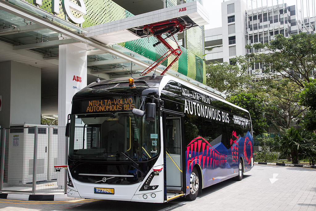 A Volvo AB 7300 electric passenger bus in Singapore, March 5, 2019. /CFP