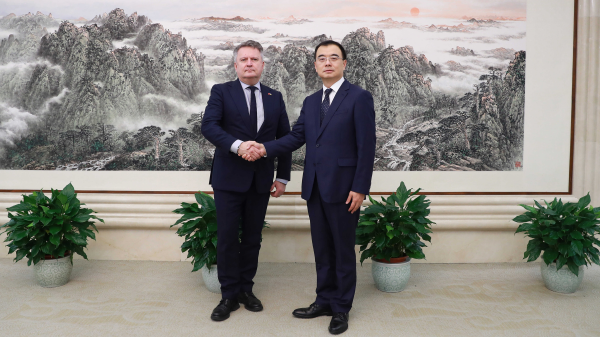 China's Assistant Minister of Foreign Affairs Liu Bin (R) meets Serhiy Kyslytsya, first deputy minister of foreign affairs of Ukraine, in Beijing, December 18, 2025. /Chinese Foreign Ministry