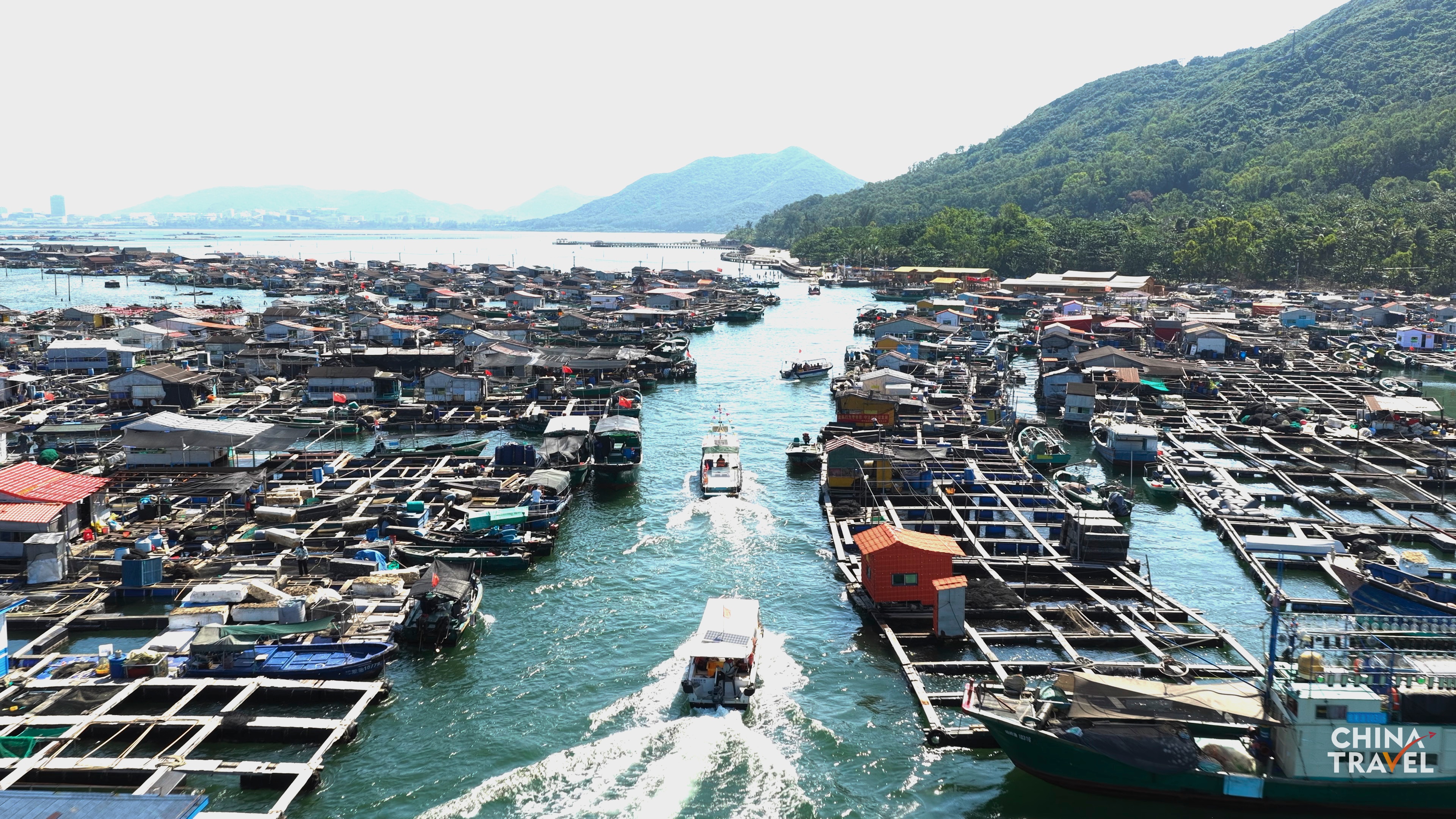 Danjia floating villages in Lingshui /CGTN