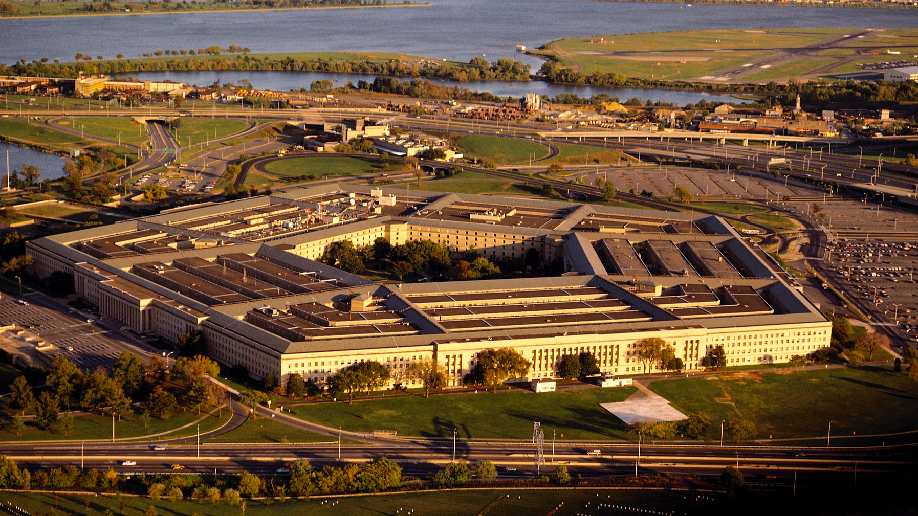 Aerial view of the Pentagon military complex in Washington, D.C., the United States. /VCG