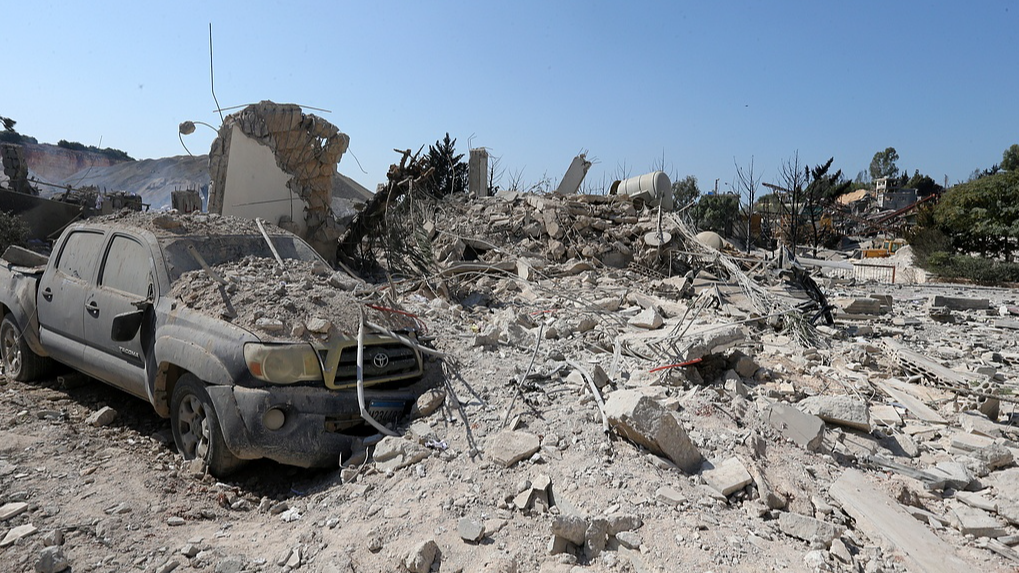 The result of an Israeli air strike on a cement plant in the southern Lebanese village of Ansar, Lebanon, October 17, 2025. /VCG
