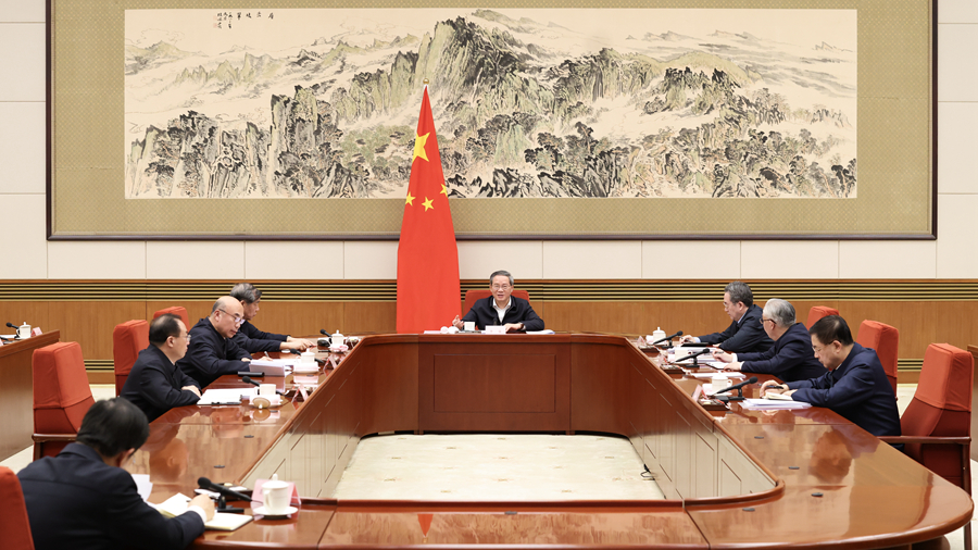Premier Li urges further efforts to draft 15th Five-Year Plan outline