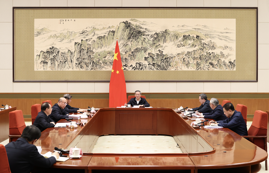 Chinese Premier Li Qiang presides over a State Council leading-group meeting on the formulation of the draft outline of China's 15th Five-Year Plan for Economic and Social Development, in Beijing, China, December 22, 2025. /VCG 