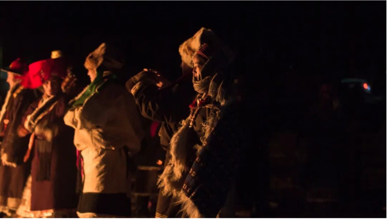 Villagers perform the Guozhuang Dance during the Pulan New Year celebrations in Pulan County, Xizang Autonomous Region. /CGTN