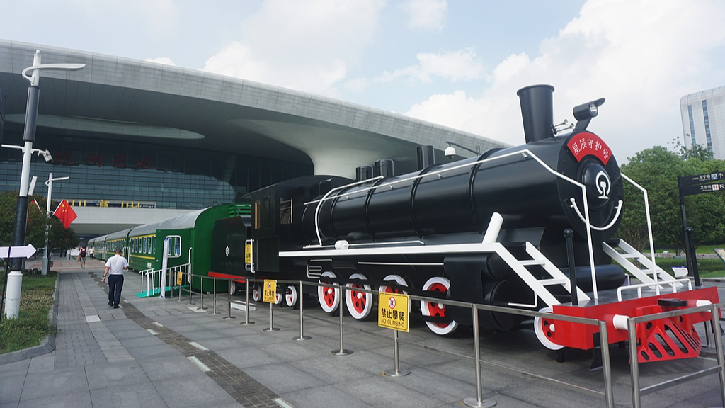 A retired train serves as a night shelter at Hangzhou East Railway Station in Zhejiang, China. /VCG
