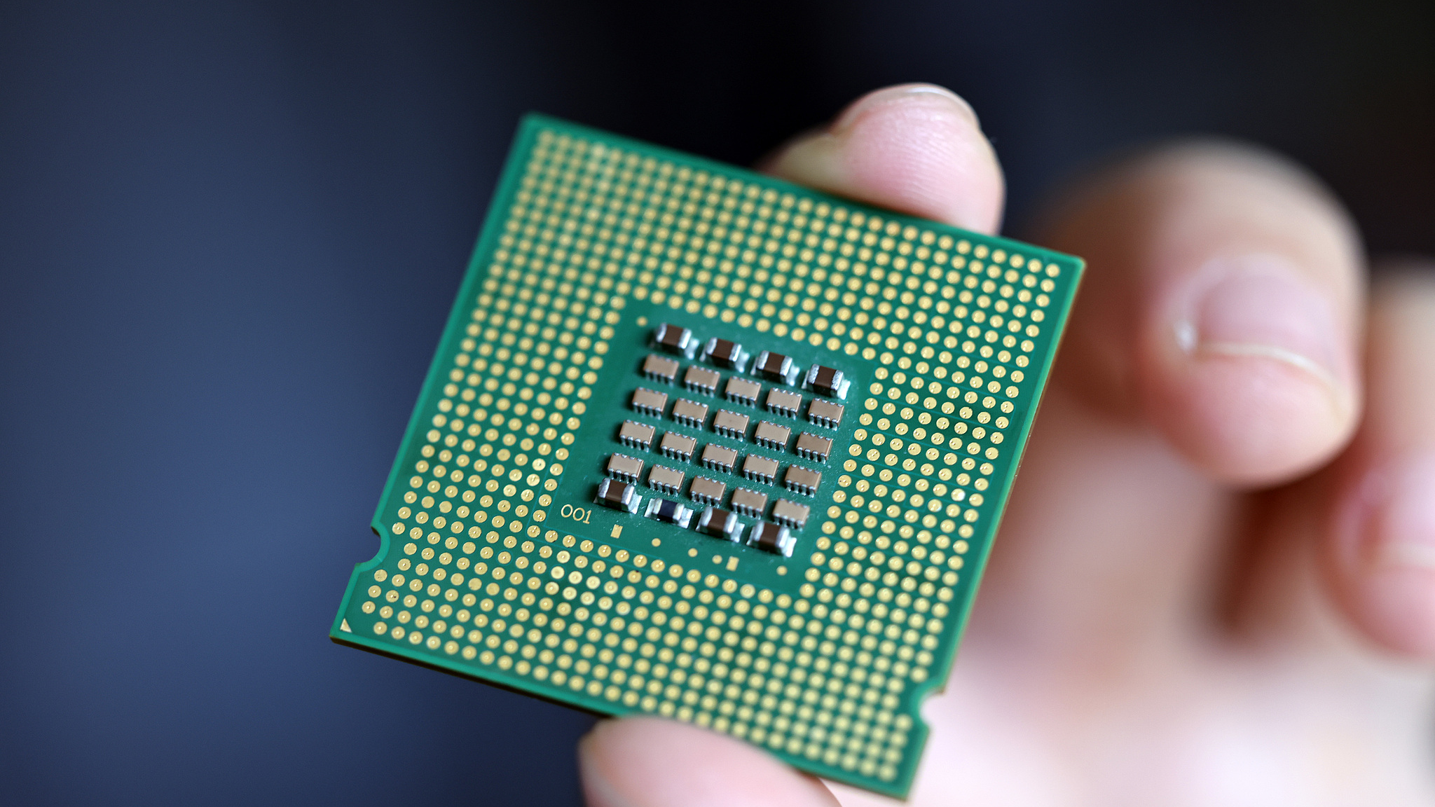 A semiconductor chip. /VCG