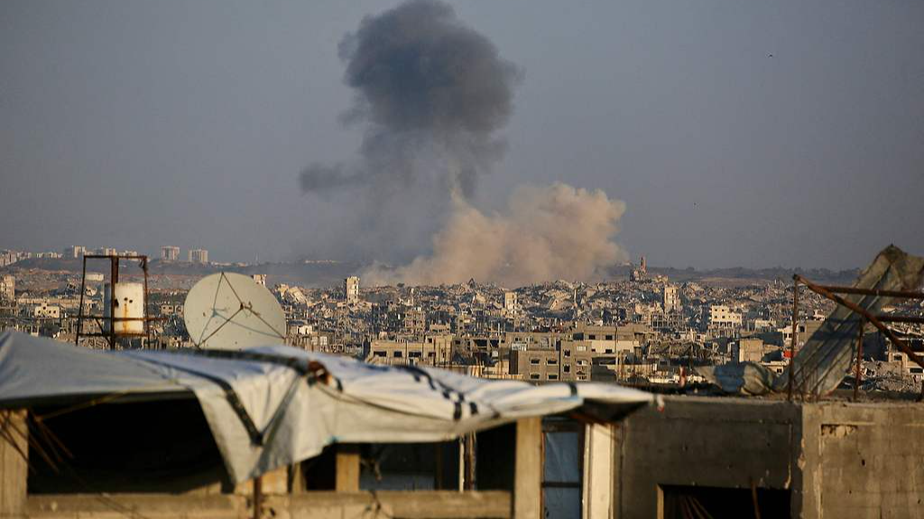 Smoke rises after explosions conducted by the Israeli army inside the Green Line, northeast of Beit Lahia in Gaza, December 24, 2025. /VCG