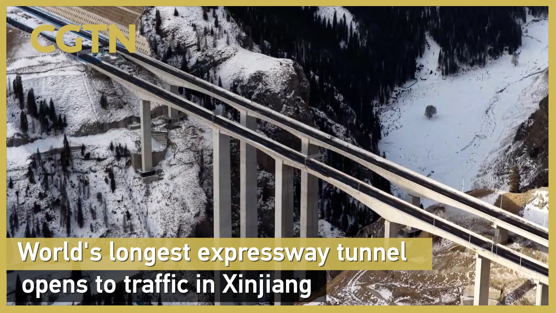 World's longest expressway tunnel opens to traffic in Xinjiang