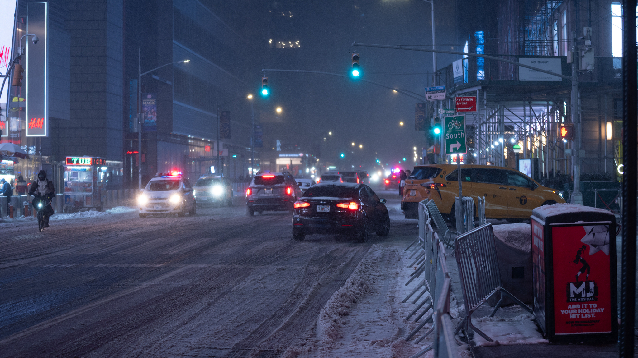 Winter storm slams NYC triggering emergencies and flight disruptions