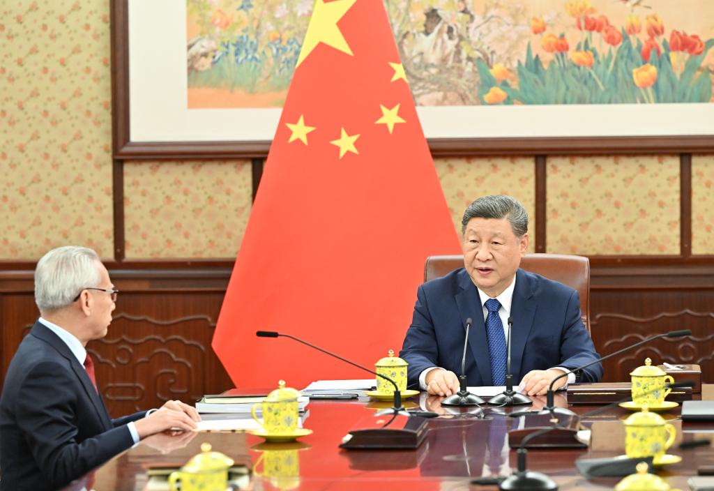 President Xi Jinping meets with Chief Executive of the Macao SAR Sam Hou Fai during the latter's duty visit to Beijing, China, December 16, 2025. /Xinhua