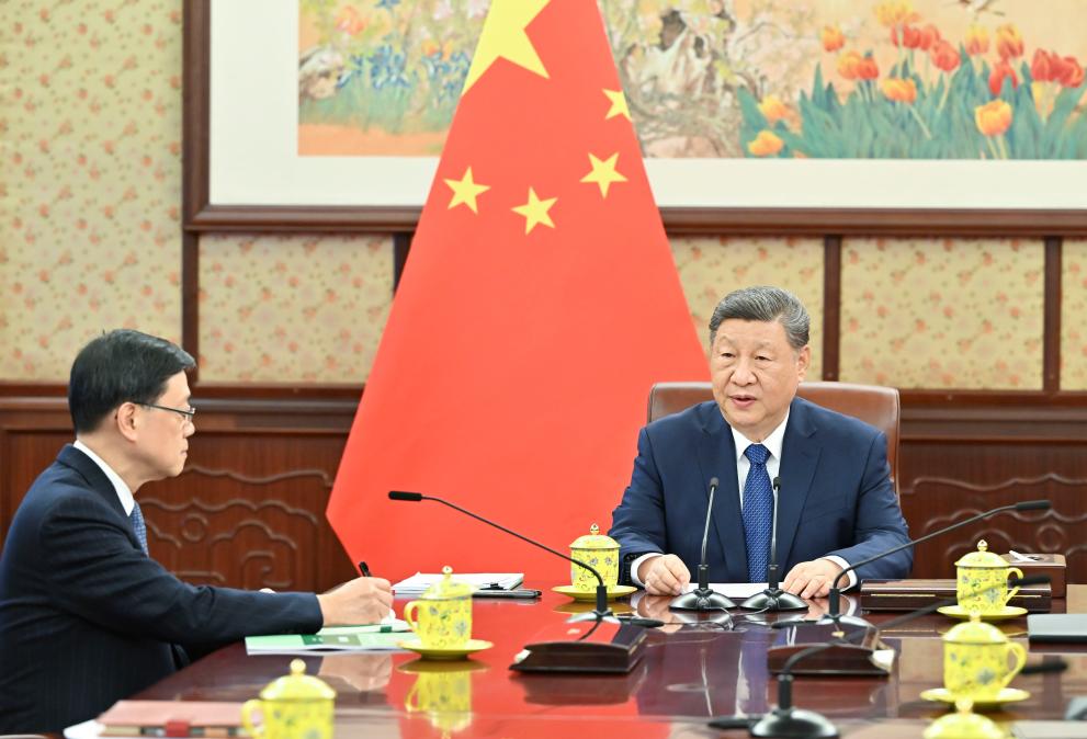 President Xi Jinping meets with Chief Executive of the HKSAR John Lee during the latter's duty visit to Beijing, China, December 16, 2025. /Xinhua