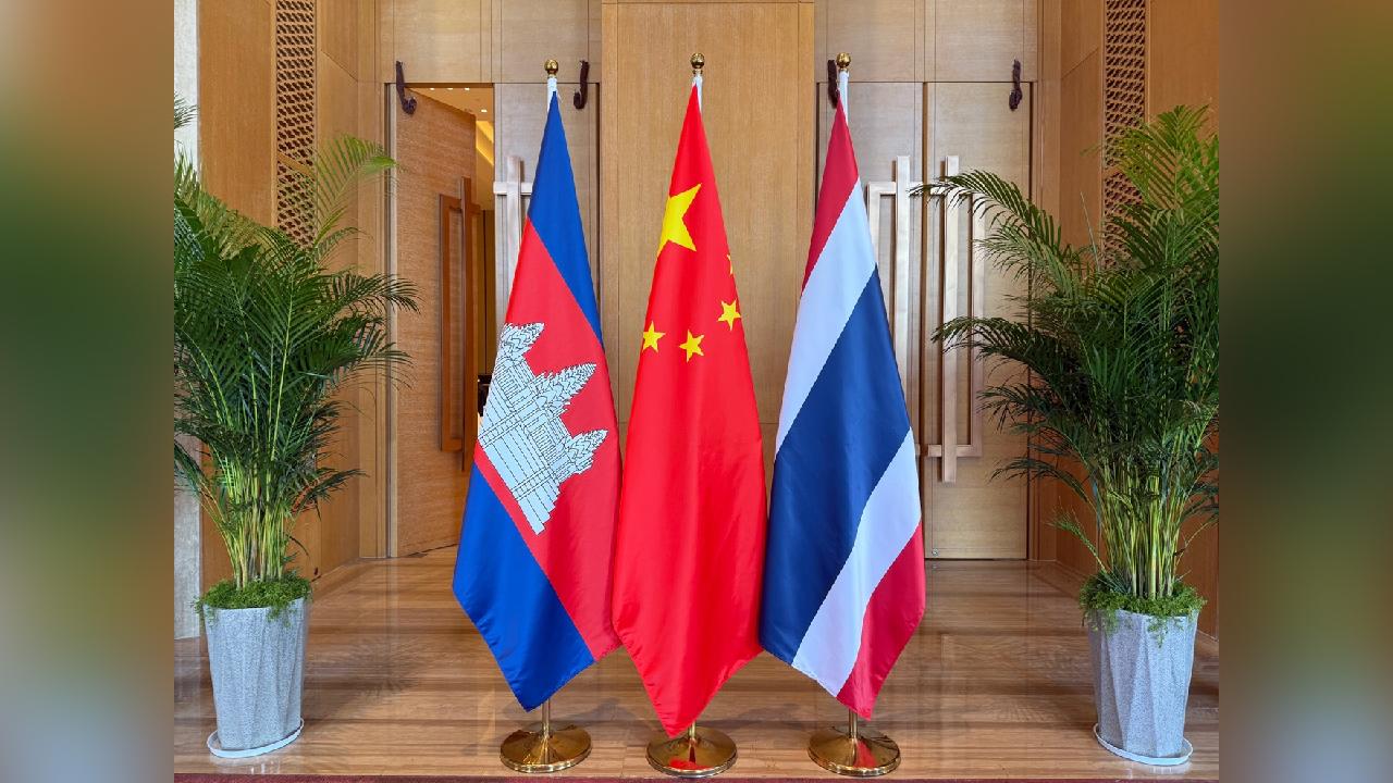 China to deliver aid to displaced border people in Cambodia, Thailand