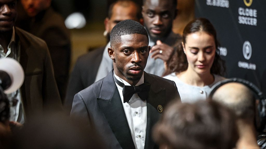 French football player Ousmane Dembele arrives for the Globe Soccer Awards ceremony in Dubai, UAE, on December 28, 2025. /VCG