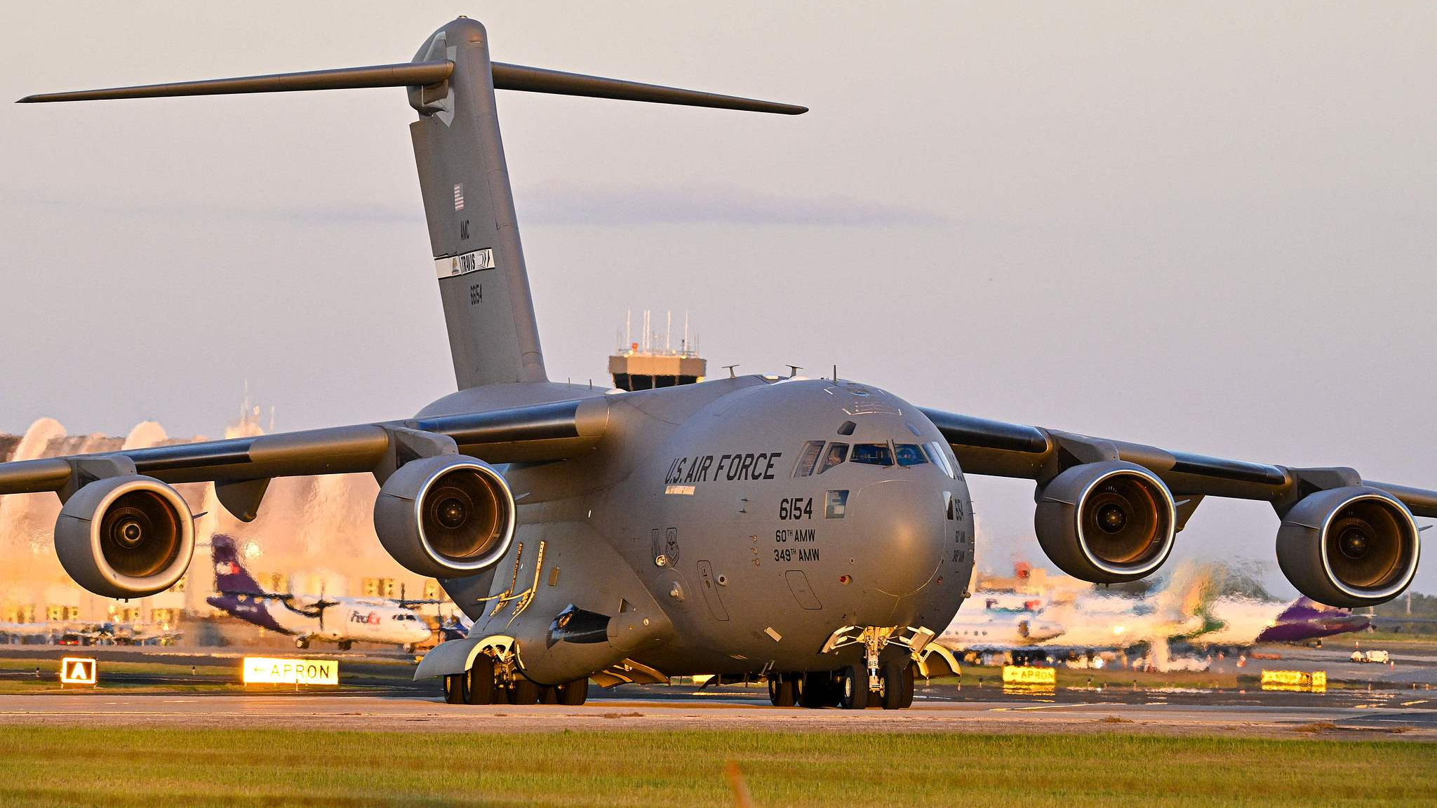 A Boeing C-17 Globemaster taxis at Rafael Hernandez Airport in Aguadilla, Puerto Rico. /VCG