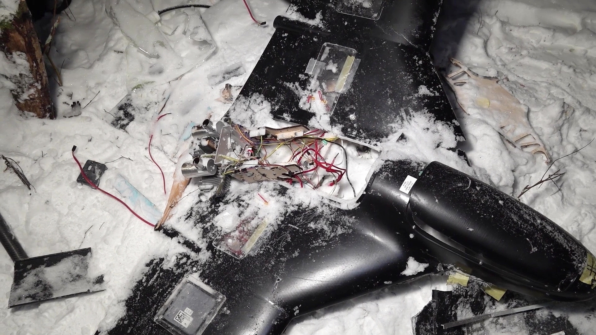 This image shows the wreckage of a drone allegedly used to attack the residence of Russian President Vladimir Putin overnight from December 28 to 29 in Russia's Novgorod Region, screenshot from video grab released by the Russian Defense Ministry, December 31, 2025. /VCG